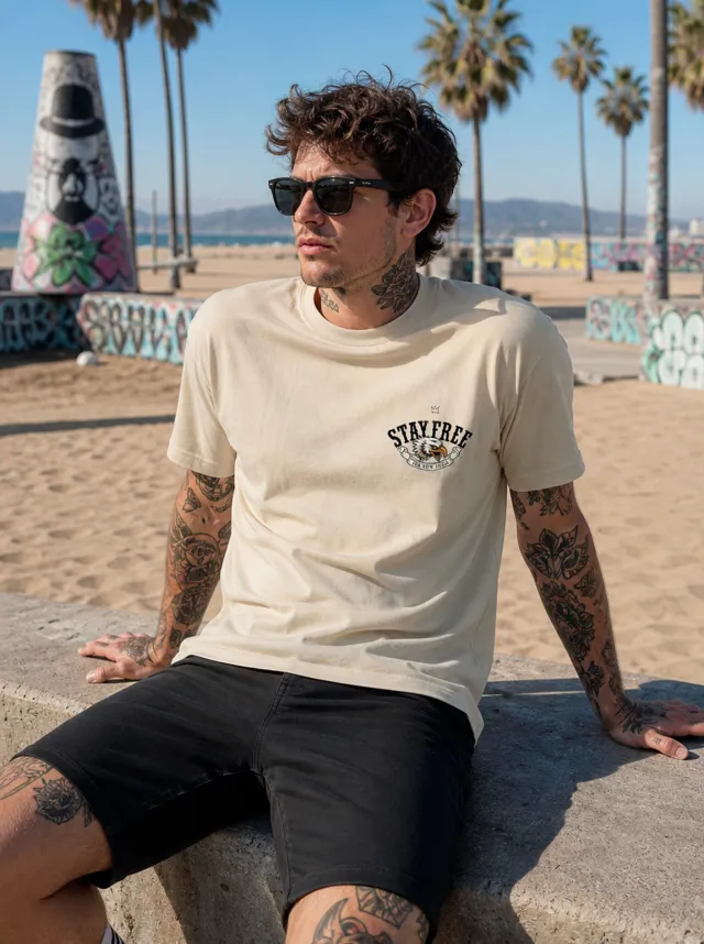 Camiseta  Stay Free