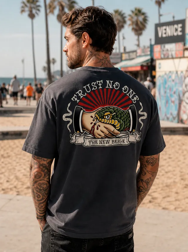 Camiseta  Trust No One