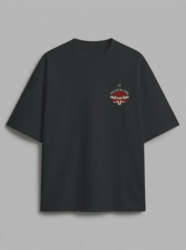 Camiseta  Trust No One